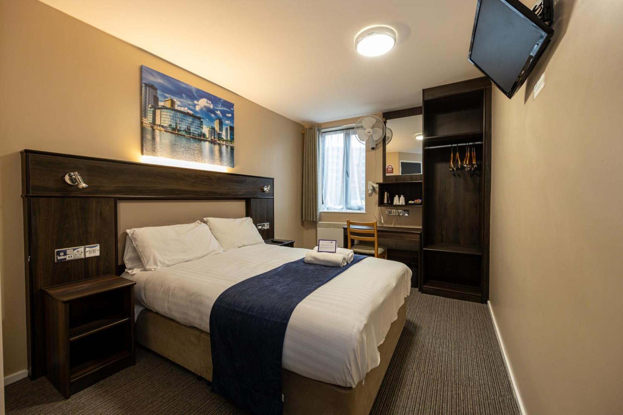 Stay Inn Manchester Солфорд Экстерьер фото
