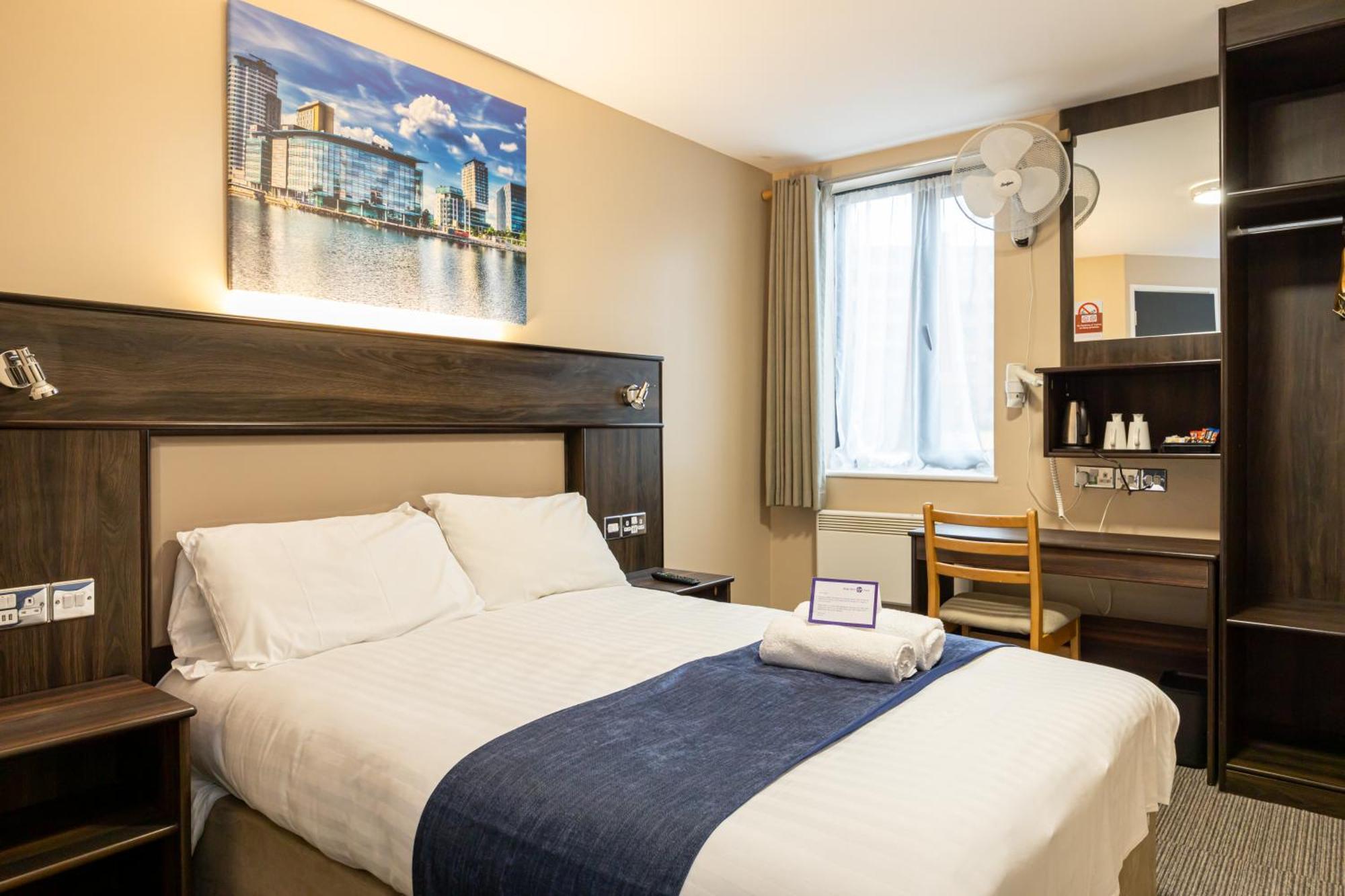 Stay Inn Manchester Солфорд Экстерьер фото