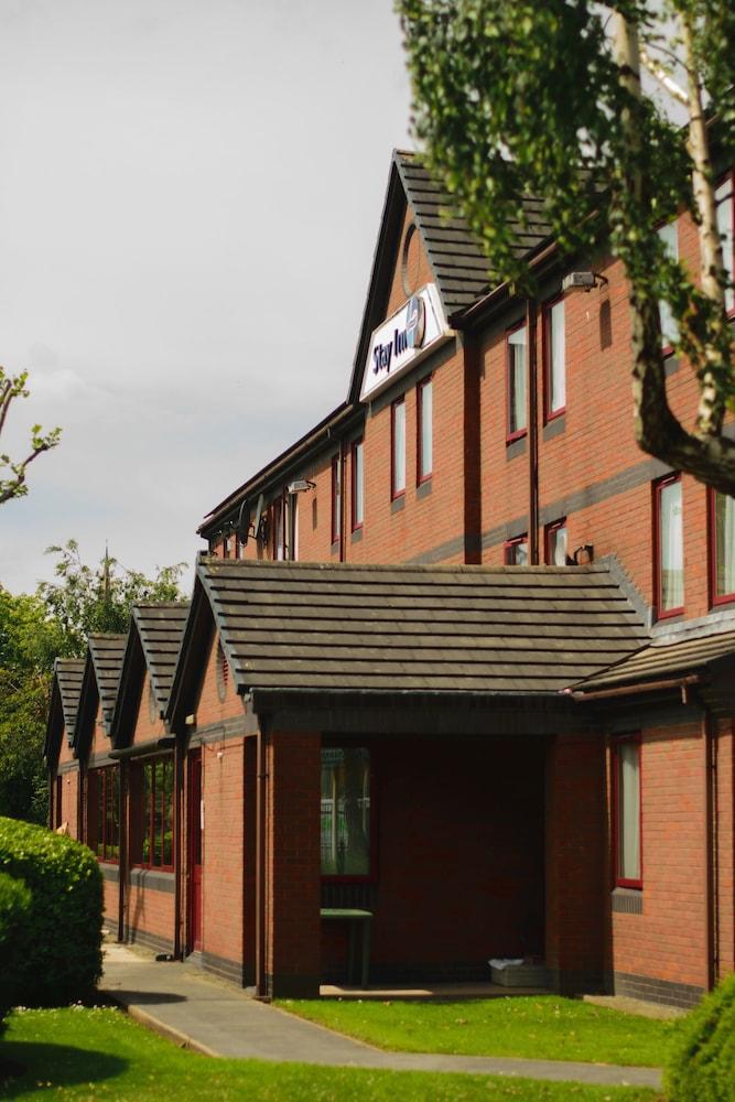 Stay Inn Manchester Солфорд Экстерьер фото